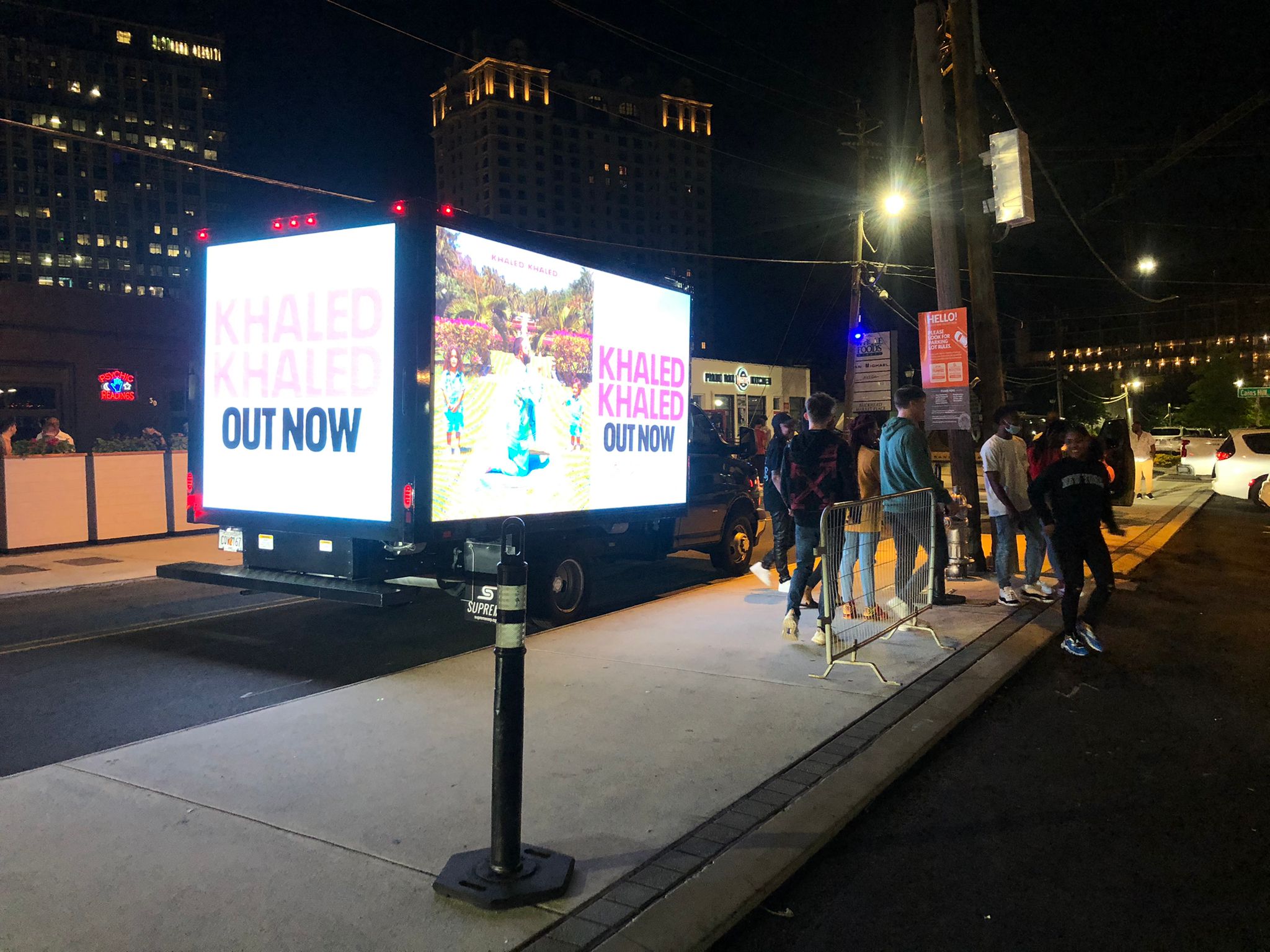 creative outdoor marketing methods digital mobile billboard